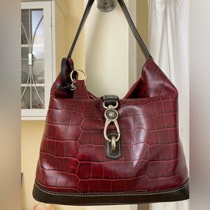 Dooney and Bourke Shoulder Bag EUC Beautiful Ox Blood Shade